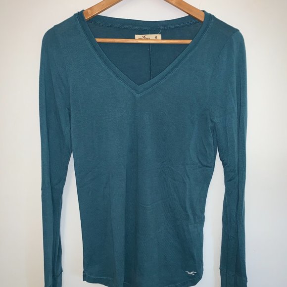 Hollister long sleeve top - Picture 1 of 3